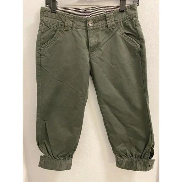United Colors Of Benetton Pants - UNITED COLORS OF BENTTON - WOMENS - SIZE 38/6 OLIVE - GREAT CONDITION - NO FLAWS